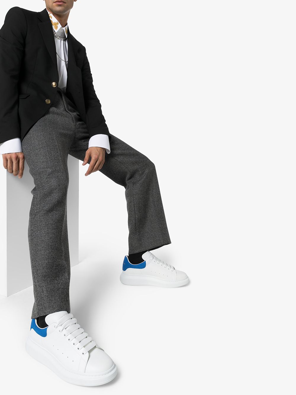 SNEAKERS LARRY