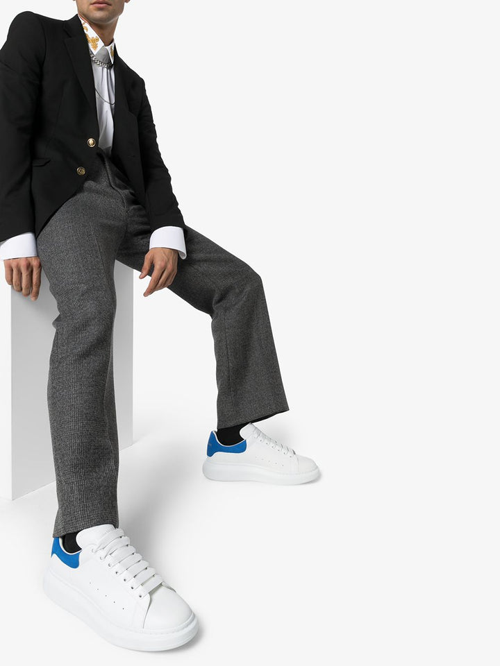 SNEAKERS LARRY