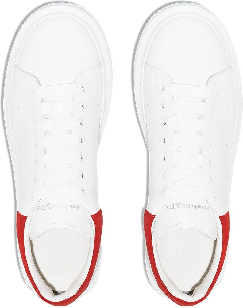 OVERSIZE SNEAKERS