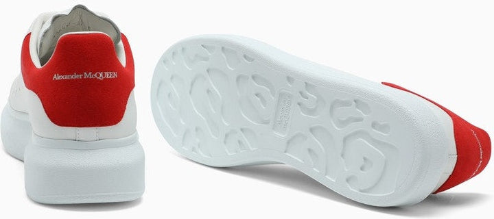 OVERSIZE SNEAKERS