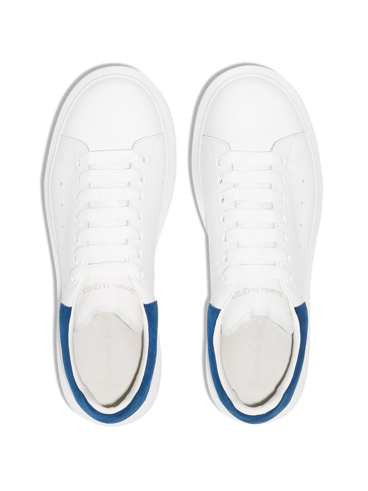 OVERSIZED LEATHER SNEAKERS