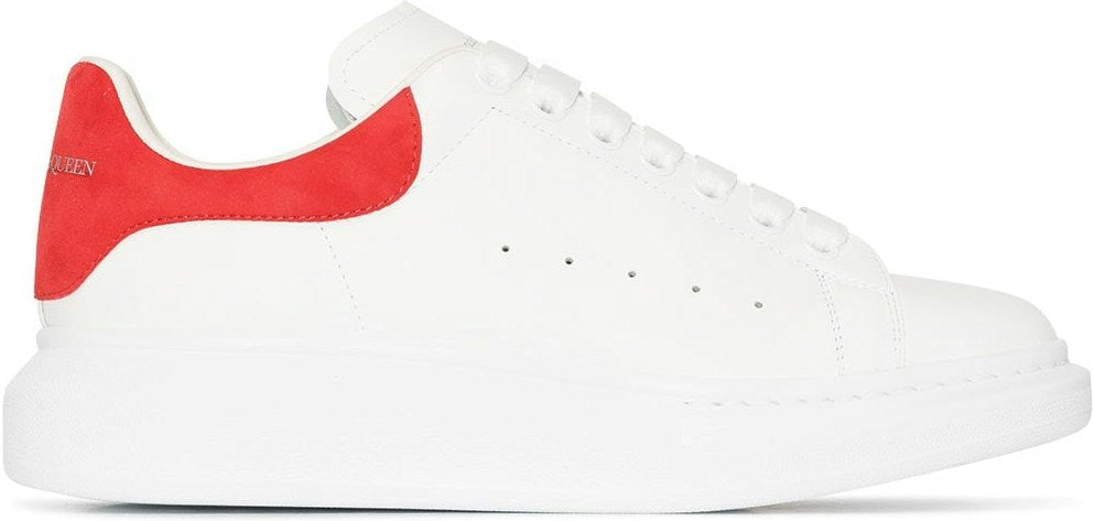OVERSIZED LEATHER SNEAKERS