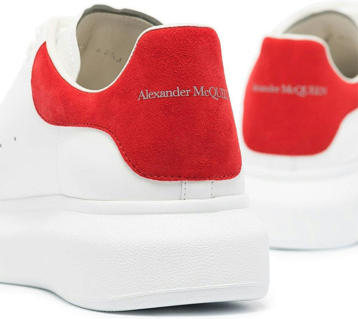 OVERSIZED LEATHER SNEAKERS