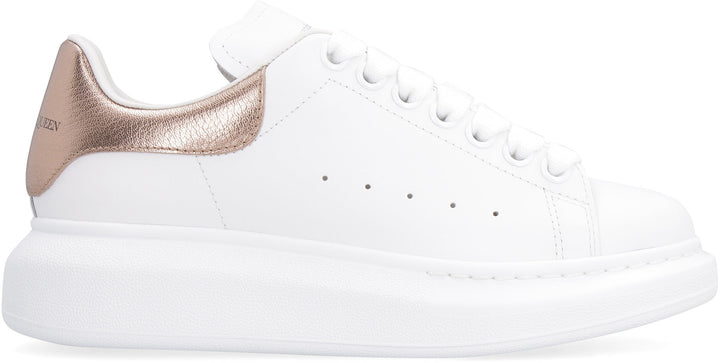 OVERSIZE SNEAKERS