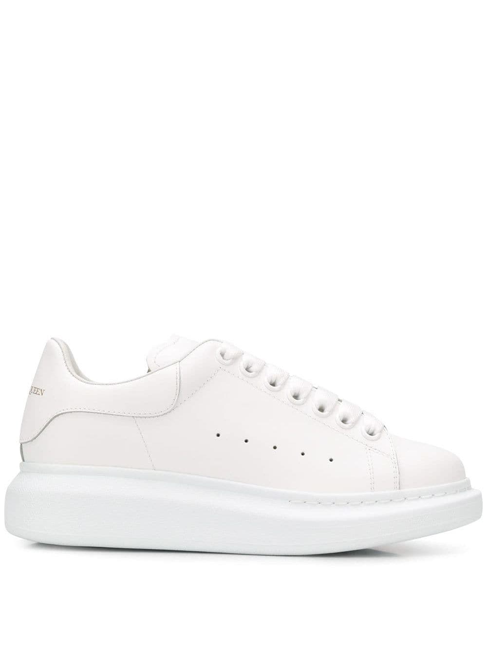 OVERSIZE SNEAKERS