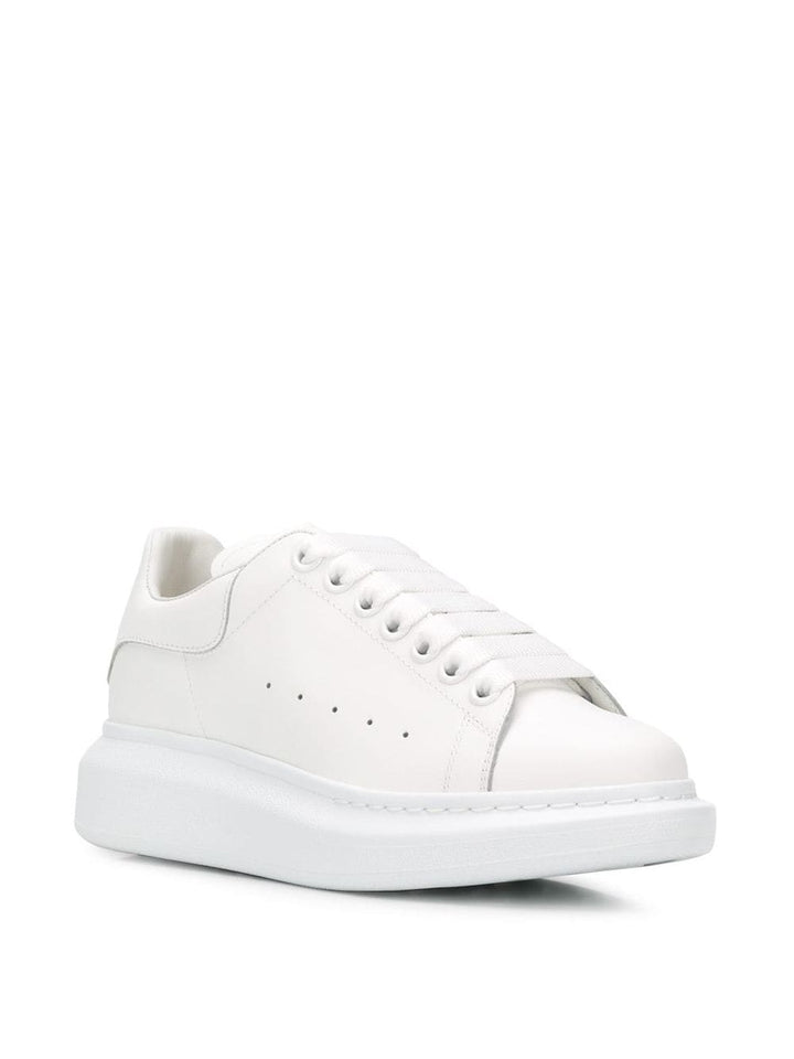OVERSIZE SNEAKERS