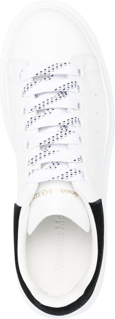 WHITE AND BLACK OVERSIZED SNEAKERS