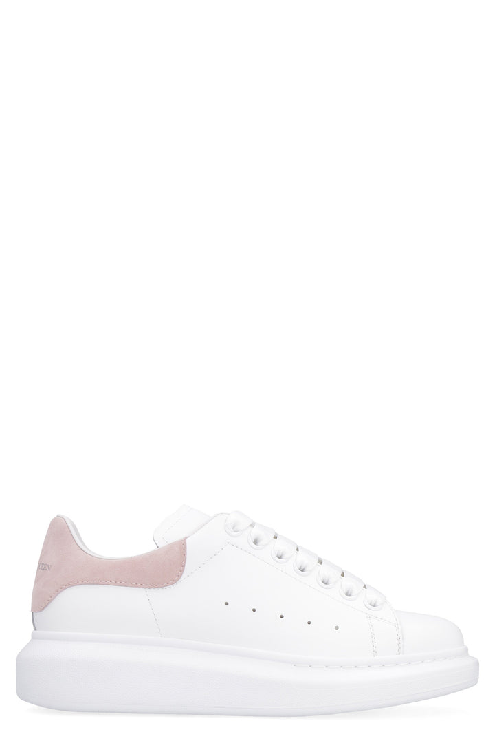 OVERSIZED SNEAKER