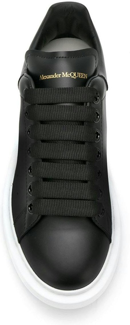 OVERSIZED LEATHER SNEAKERS