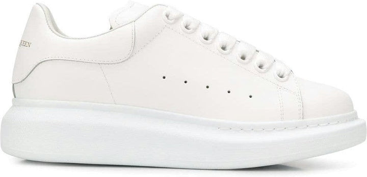 OVERSIZED LEATHER SNEAKERS