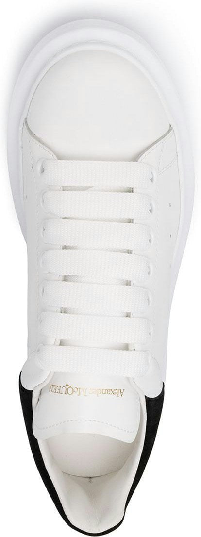 OVERSIZED LEATHER SNEAKERS