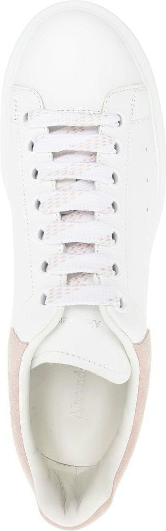 OVERSIZED LEATHER SNEAKERS