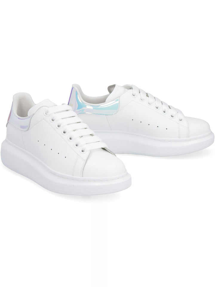 OVERSIZED SNEAKER