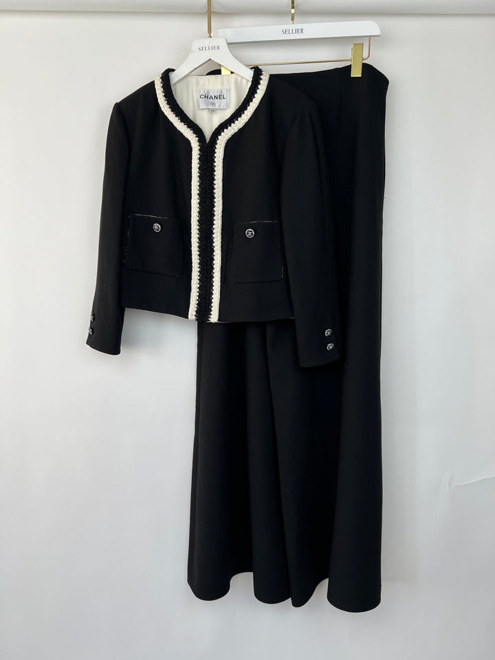 *SUPER HOT* Chanel 22C Black, White Metallic Tweed Trim Silk Jacket and Wide-Leg Trouser Set with Crystal CC Logo Detail Size FR 42-44 (UK 14-16) Jacket RRP ¬£5,420