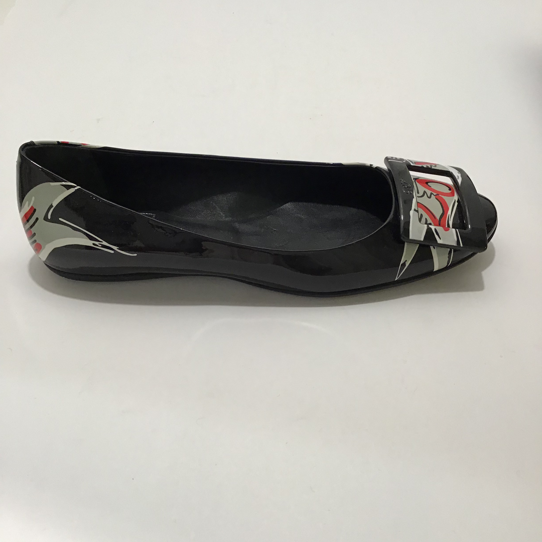 Roger Vivier Black Heart Flats Sz 37 (7)