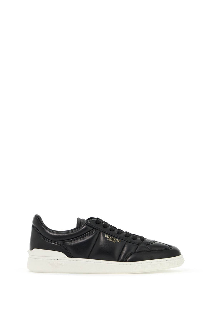 LOW TOP UPVILLAGE SNEAKER IN