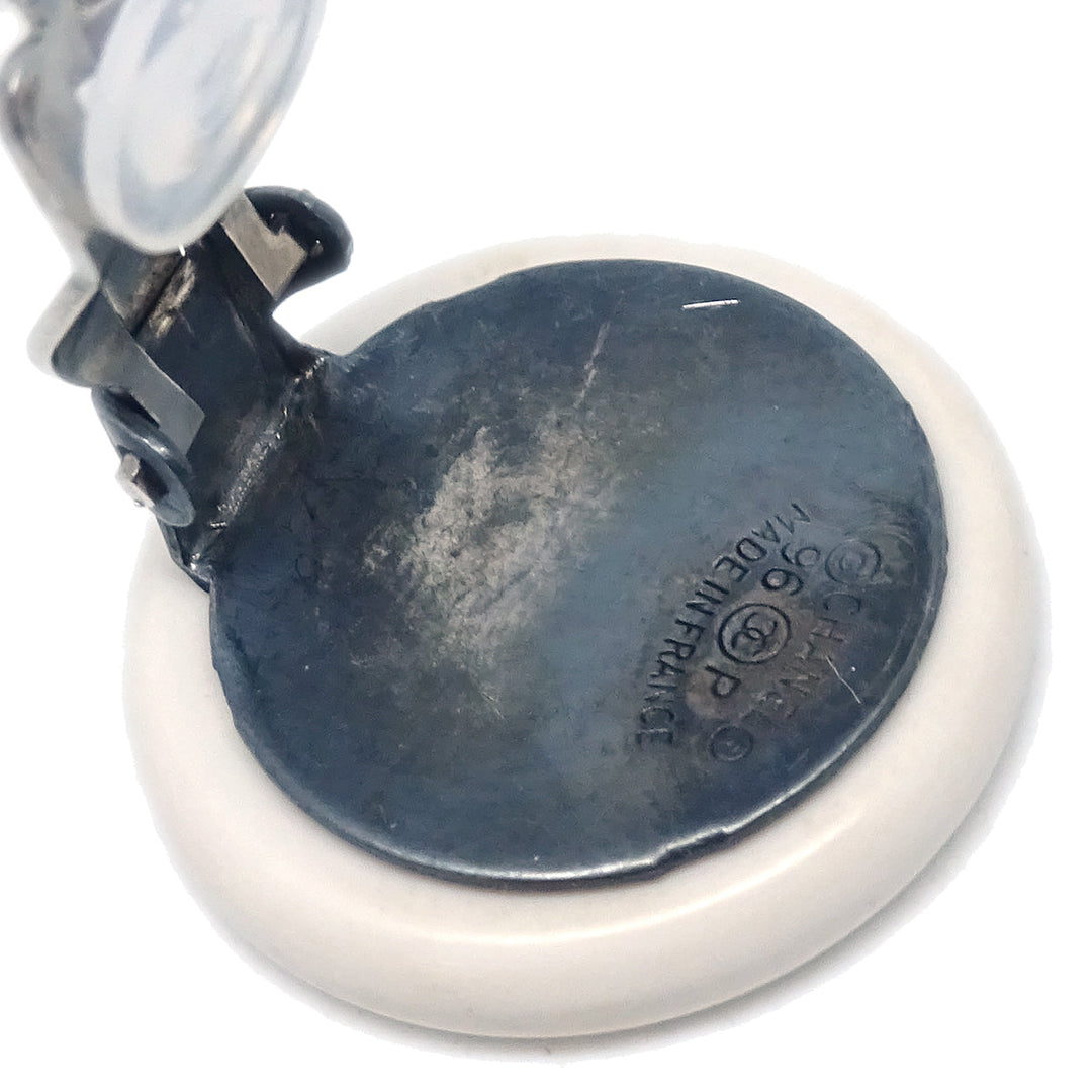 Top Quality Chanel White Button Earrings Clip-On 96P