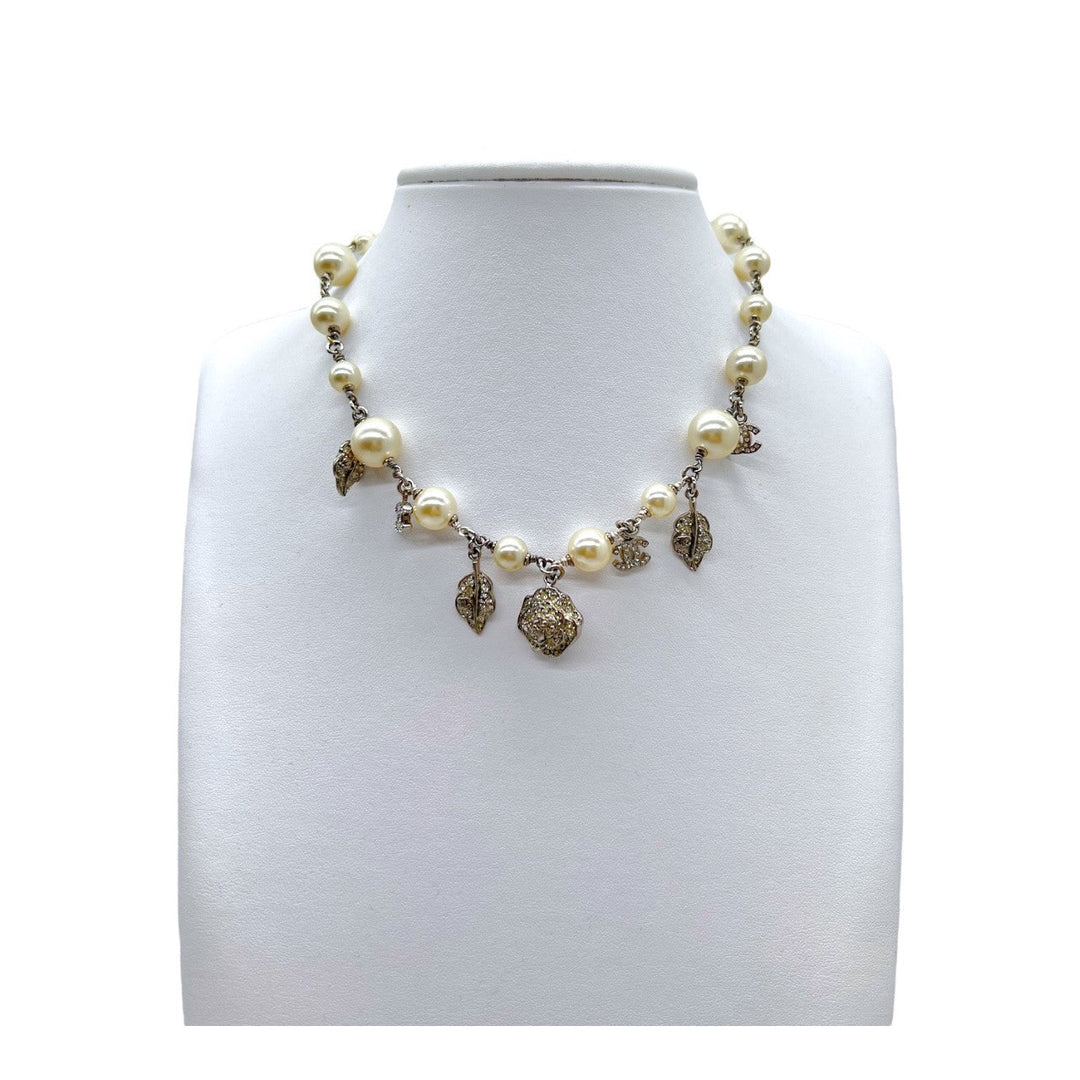 Top Quality Chanel Vintage Pearl Charm Choker Necklace