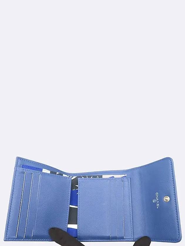 A81654 Half wallet Chanel