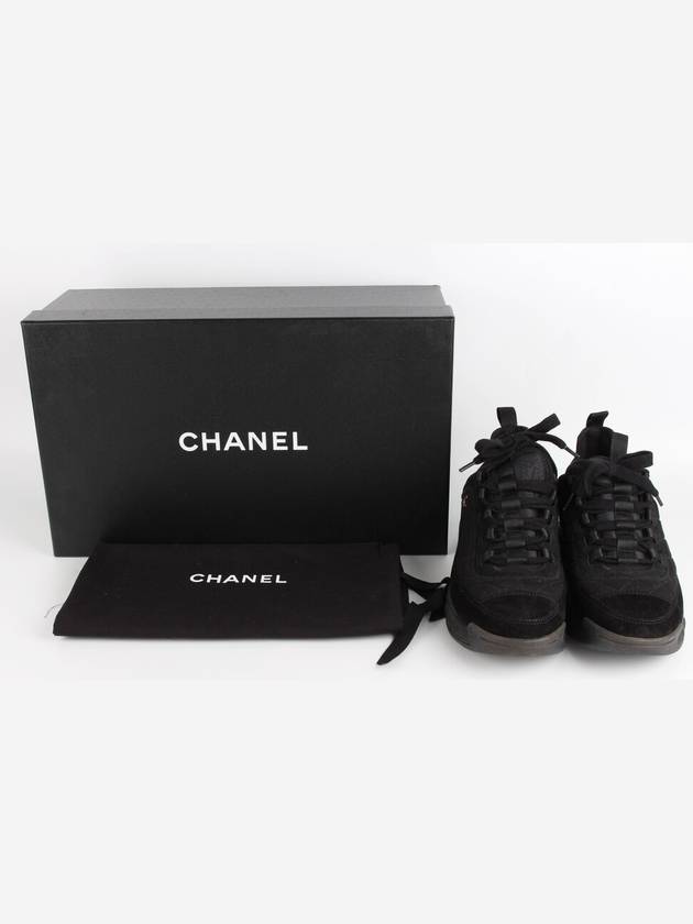 Mixed fiber black quilted gold sneakers 39 260 Chanel