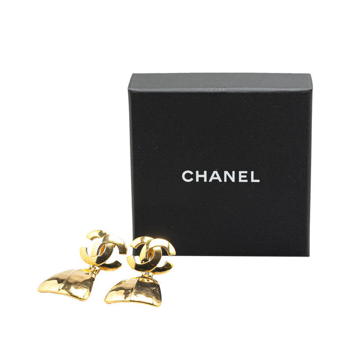 Top Quality Chanel Vintage Coco Mark Triangle Earrings
