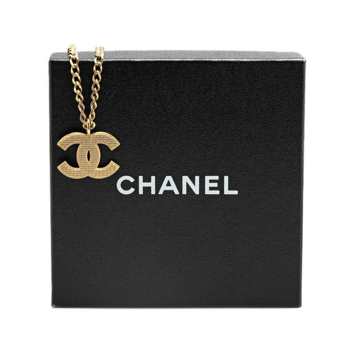 Top Quality Chanel Vintage Coco Mark Necklace Gold