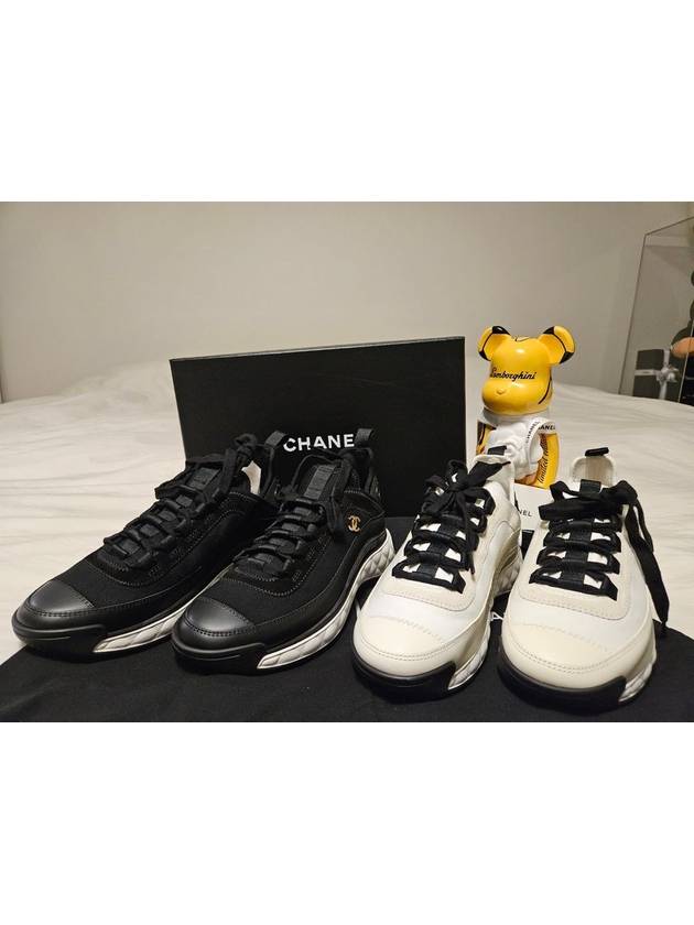 Mixed Fibers Velvet Calfskin Low Top Sneakers Ivory Chanel
