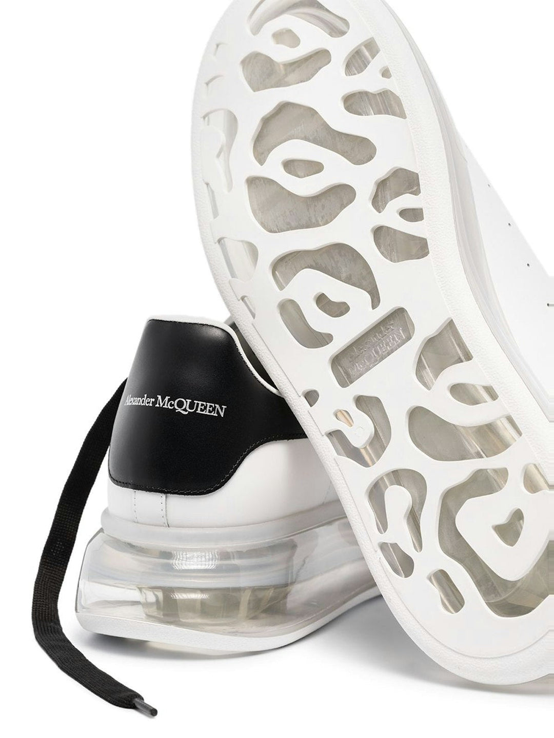 OVERSIZED TRANSPARENT SOLE SNEAKER