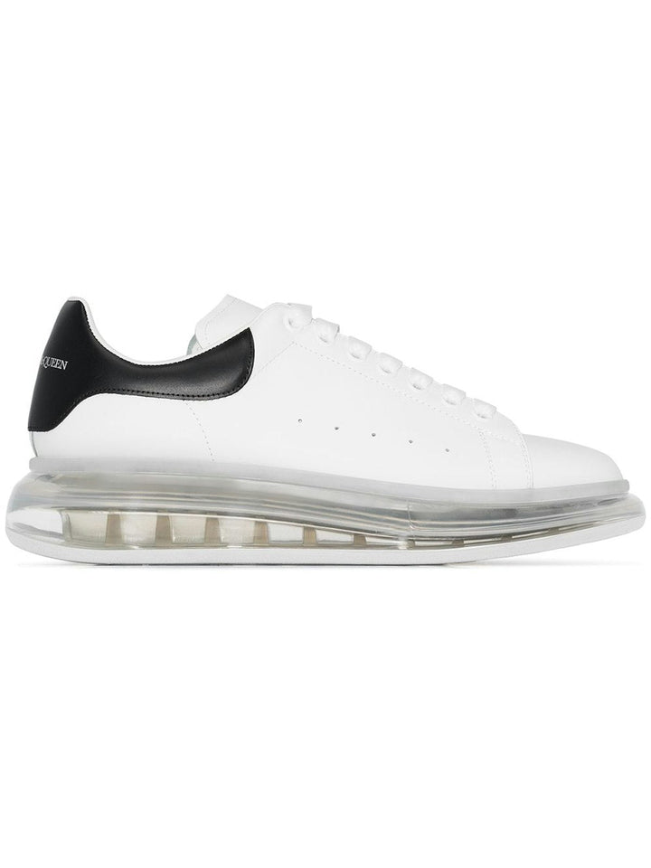 OVERSIZED TRANSPARENT SOLE SNEAKER