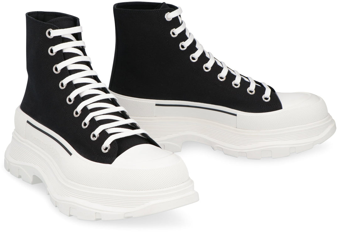 TREAD SLICK LACE-UP ANKLE BOOTS