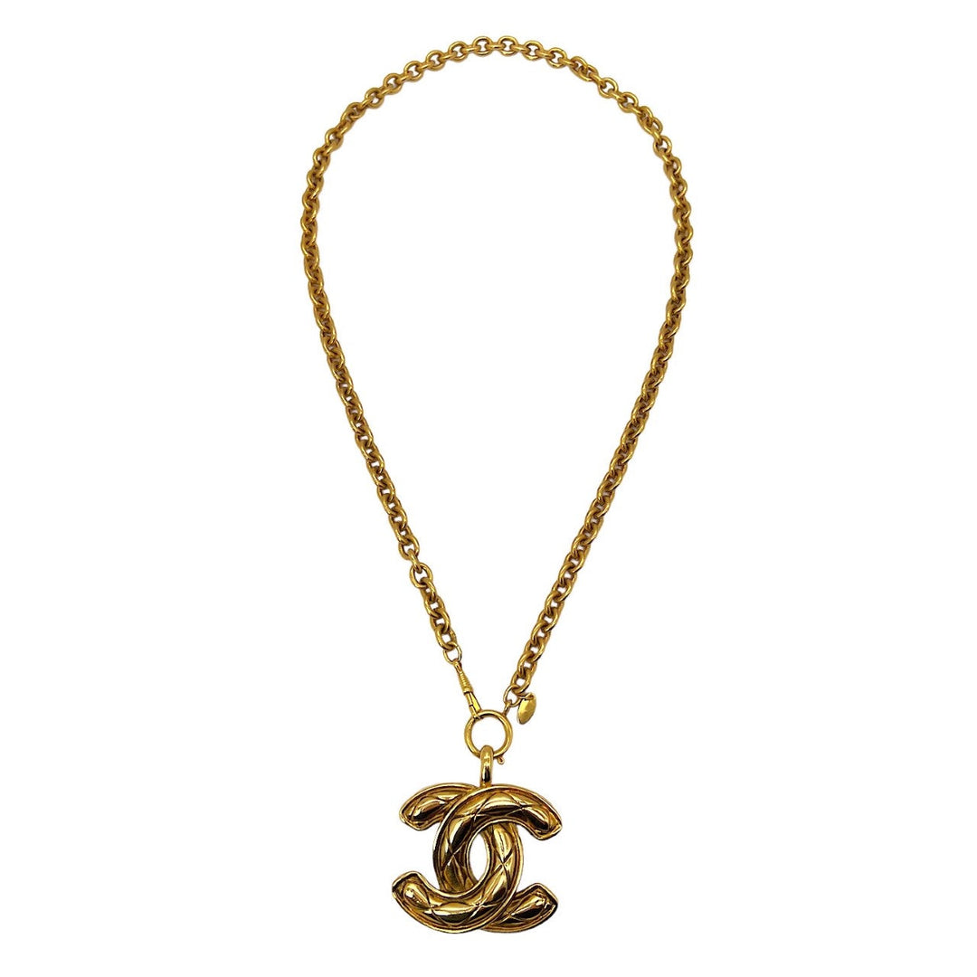 Top Quality Chanel Vintage Quilted CC Pendant Necklace