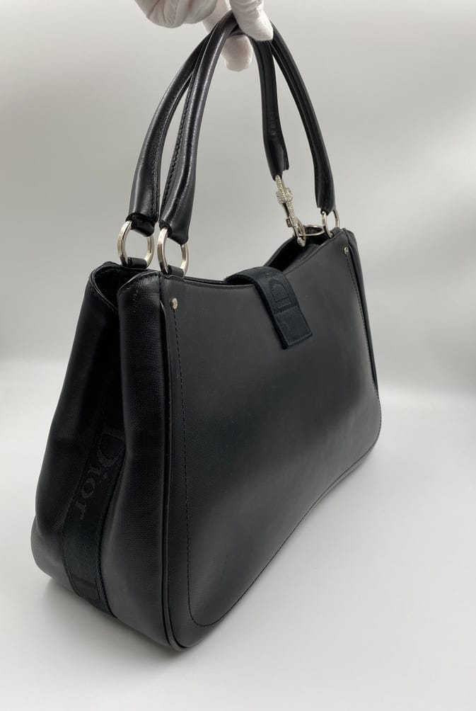 Christian Top quality Dior bag with Swarovski clip