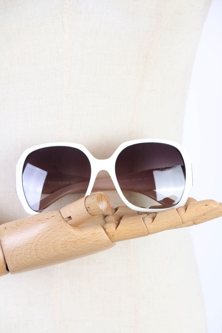 Burberry Oversized Gradient Sunglasses