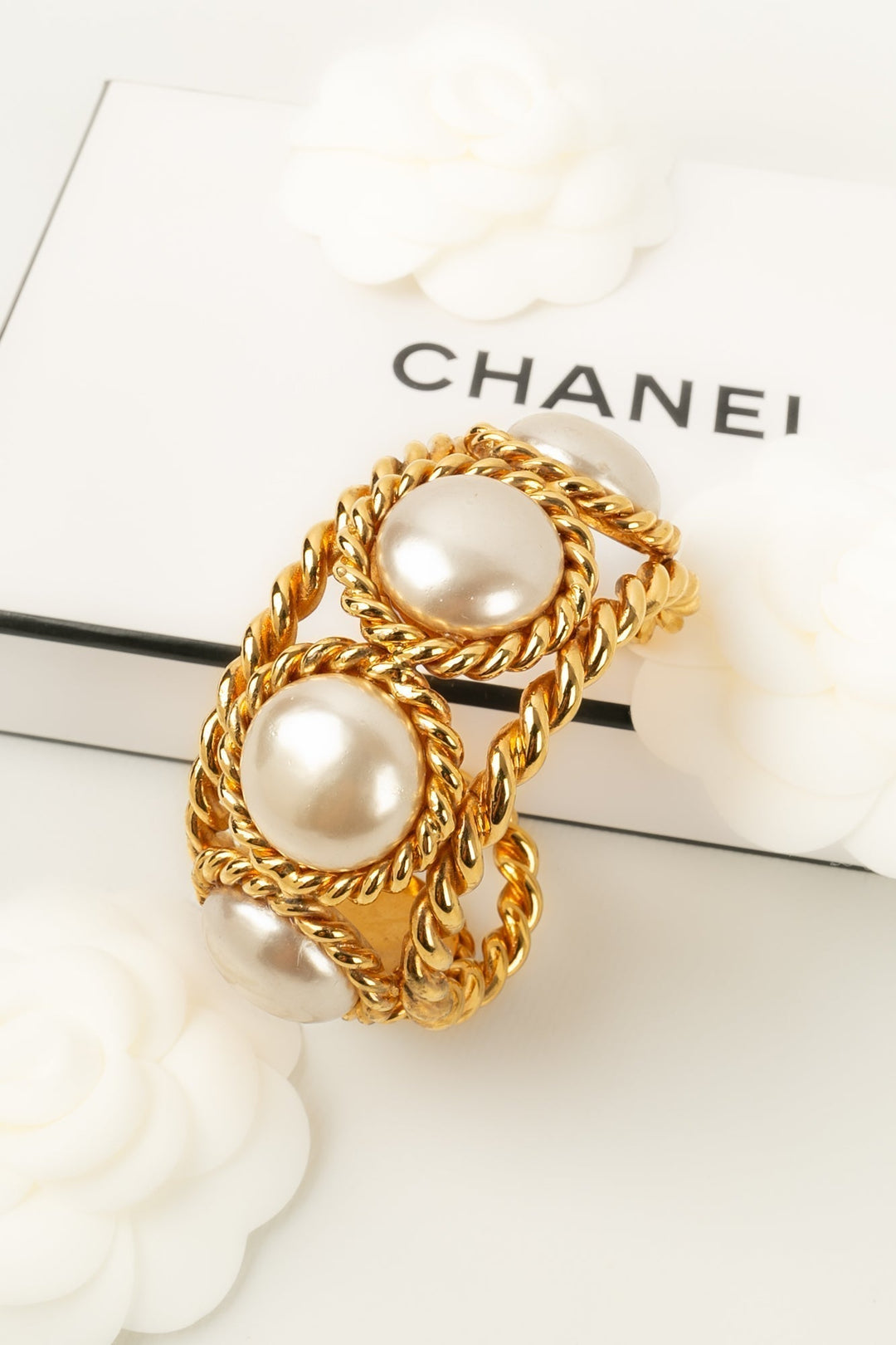 Bracelet manchette Top Quality Chanel Printemps 1993