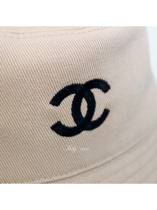 CC Logo Reversible Bucket Hat Beige Chanel