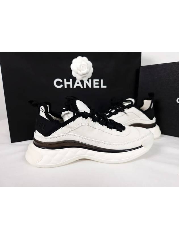 Logo Mixed Fibers Suede Low Top Sneakers White Chanel