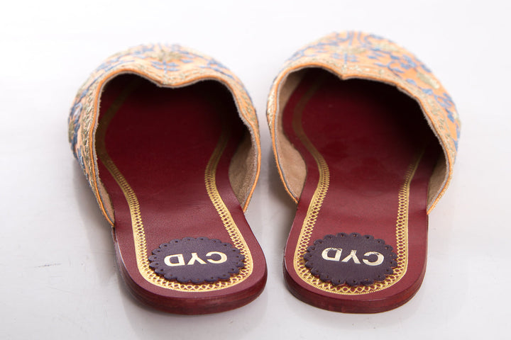 Cydney Mandel Peach Embroidered Loafers SZ 6