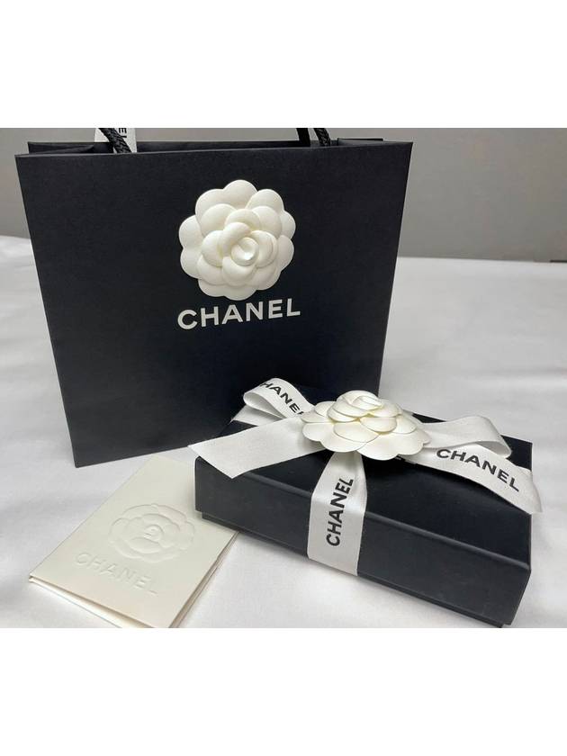 19 Gold Chain Logo Quilted Lambskin Card Wallet Pink Chanel