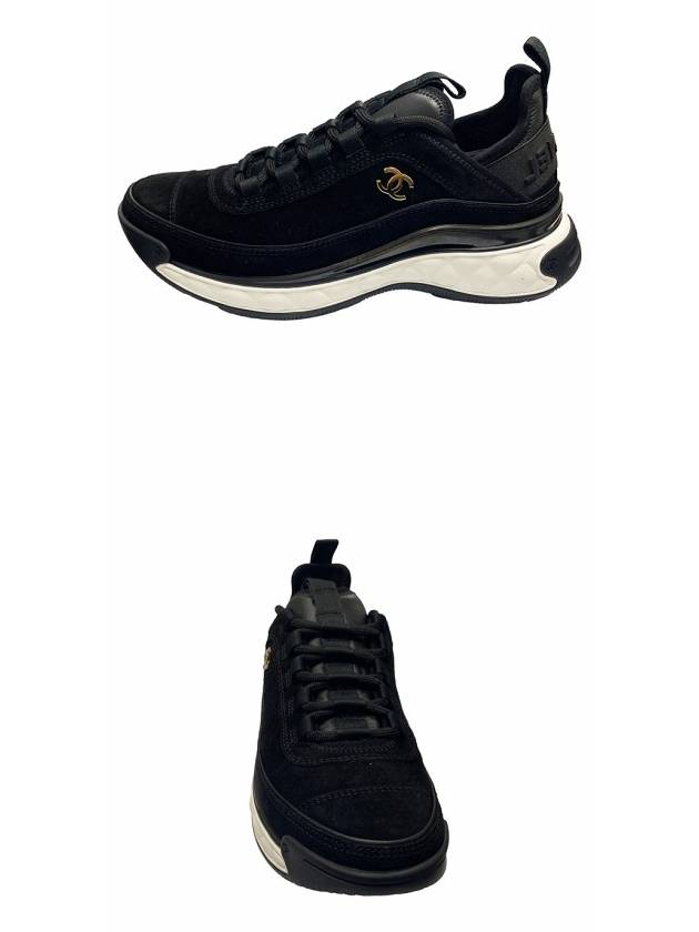 Logo Mixed Fibers Suede Low Top Sneakers Black Chanel