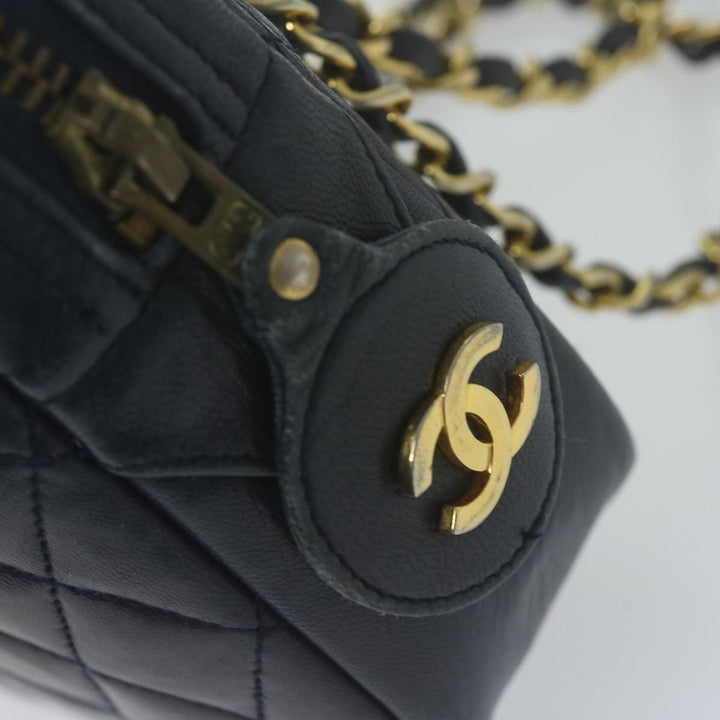 Top Quality Chanel Matelasse Chain Shoulder Bag Leather Navy CC Auth 65588
