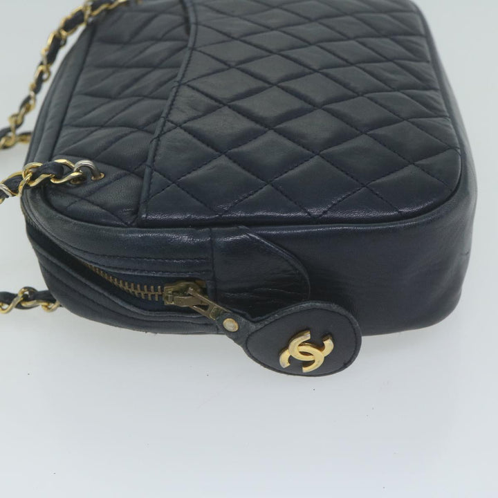 Top Quality Chanel Matelasse Chain Shoulder Bag Leather Navy CC Auth 65588