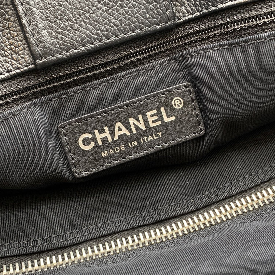 Chanel 2010S Black Pebbled Leather Executive Tote Bag With Strap