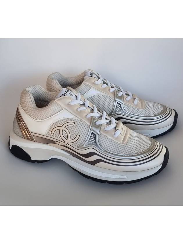 Women CC Logo Fabric Laminated Low Top Sneakers Silver Ivory Chanel