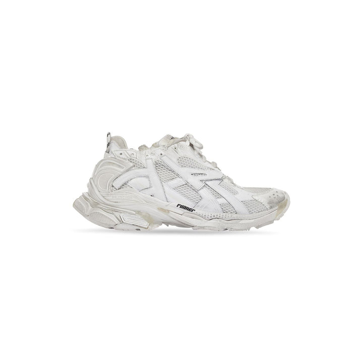 RUNNER SNEAKERS