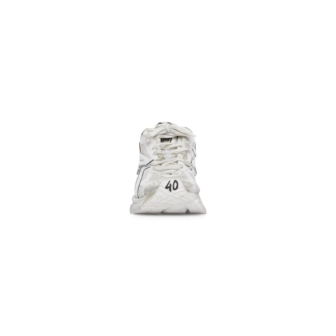 RUNNER SNEAKERS