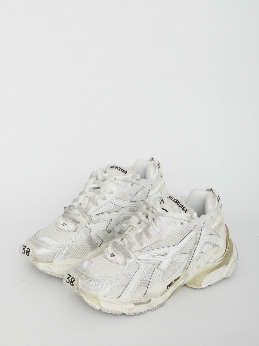 RUNNER SNEAKERS