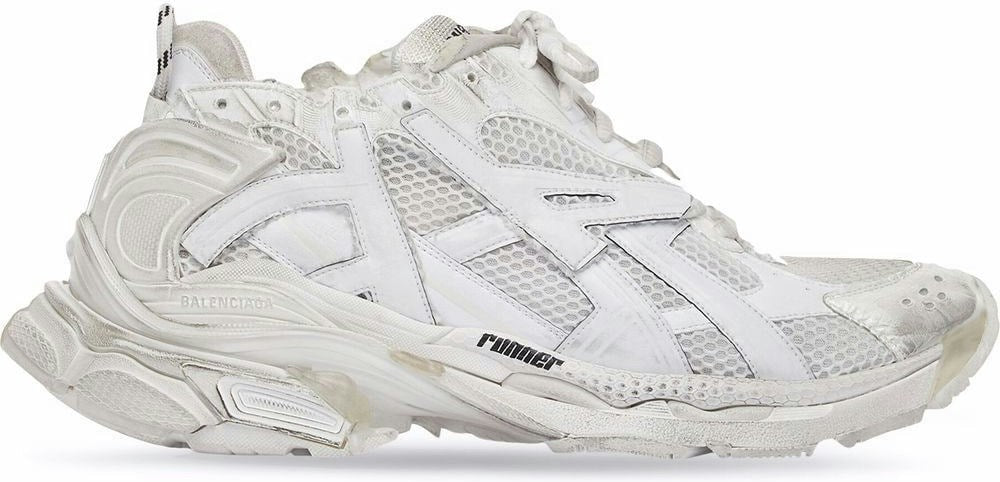 RUNNER SNEAKERS
