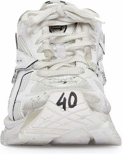 RUNNER SNEAKERS
