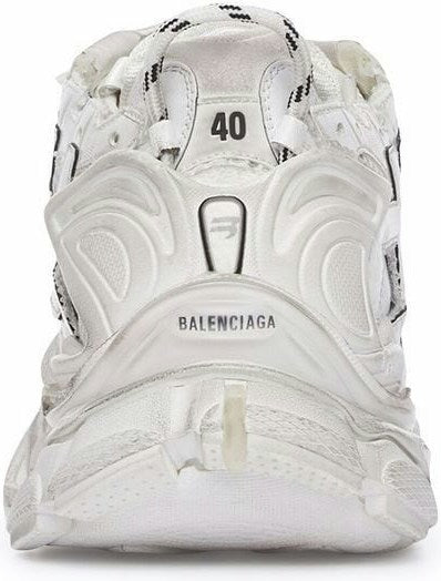 RUNNER SNEAKERS