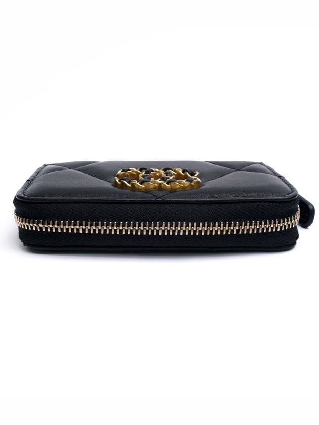 19 Zip Around Lambskin Card Wallet Black Chanel